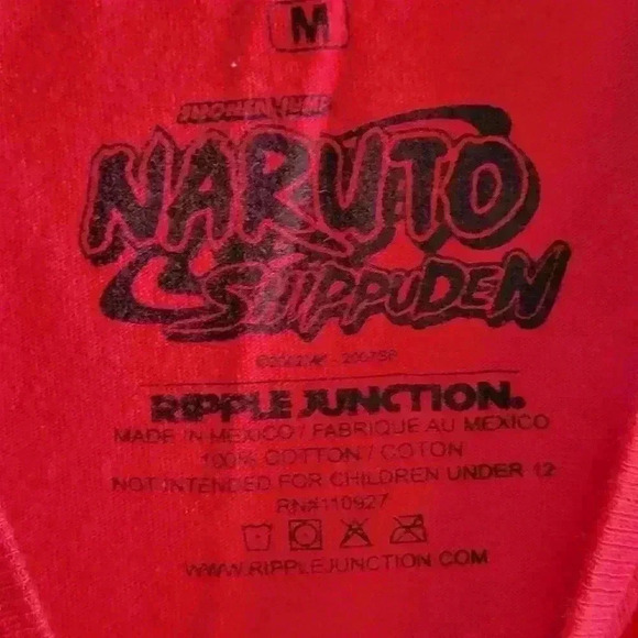 Naruto Shippuden 2002 Boys T-Shirt M Group Fighting Scene Red Short Sleeve - Picture 3 of 9